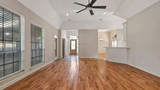 Houston 1-story, 3-bed 5106 Olympia Fields Lane-idx