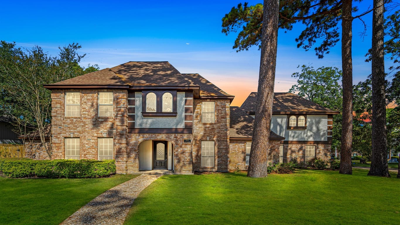 Houston 2-story, 4-bed 5502 Graystone Lane-idx