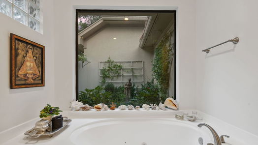 Houston 2-story, 4-bed 13614 Champions Centre Drive-idx