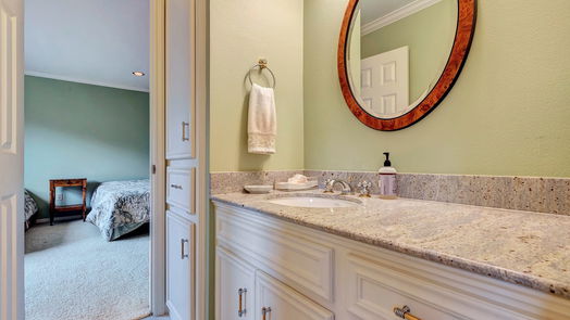 Houston 2-story, 4-bed 5602 Court Of York-idx