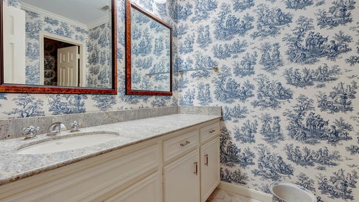 Houston 2-story, 4-bed 5602 Court Of York-idx