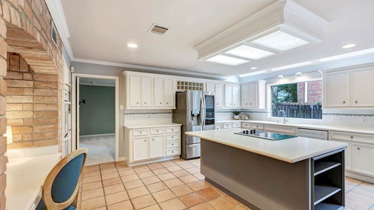 Houston 2-story, 4-bed 5602 Court Of York-idx