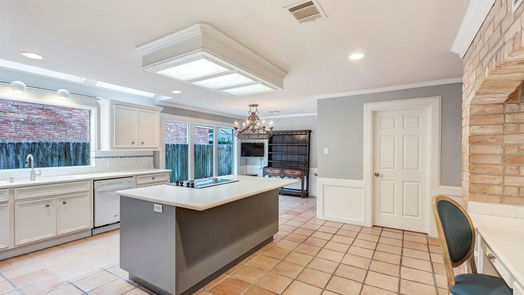 Houston 2-story, 4-bed 5602 Court Of York-idx