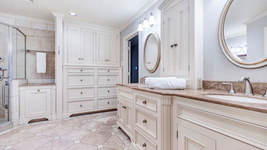 Houston 2-story, 4-bed 5602 Court Of York-idx