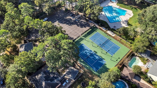 Houston 2-story, 4-bed 5602 Court Of York-idx