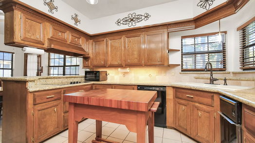 Houston 2-story, 4-bed 6715 FAWNCLIFF Drive-idx