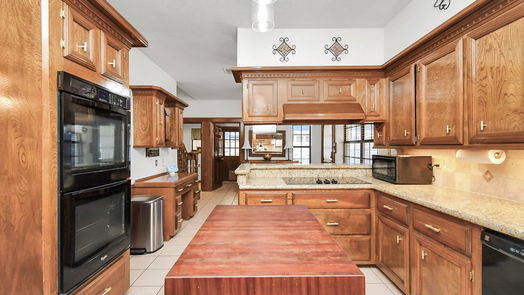 Houston 2-story, 4-bed 6715 FAWNCLIFF Drive-idx