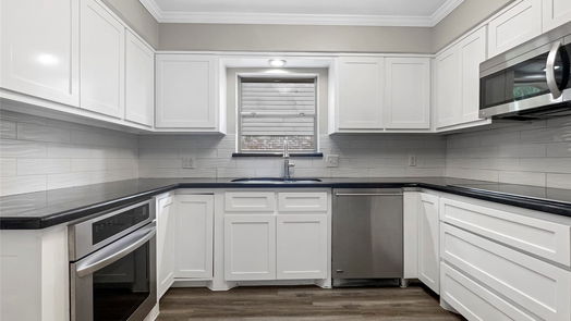 Houston 2-story, 4-bed 10910 Fawnview Drive-idx