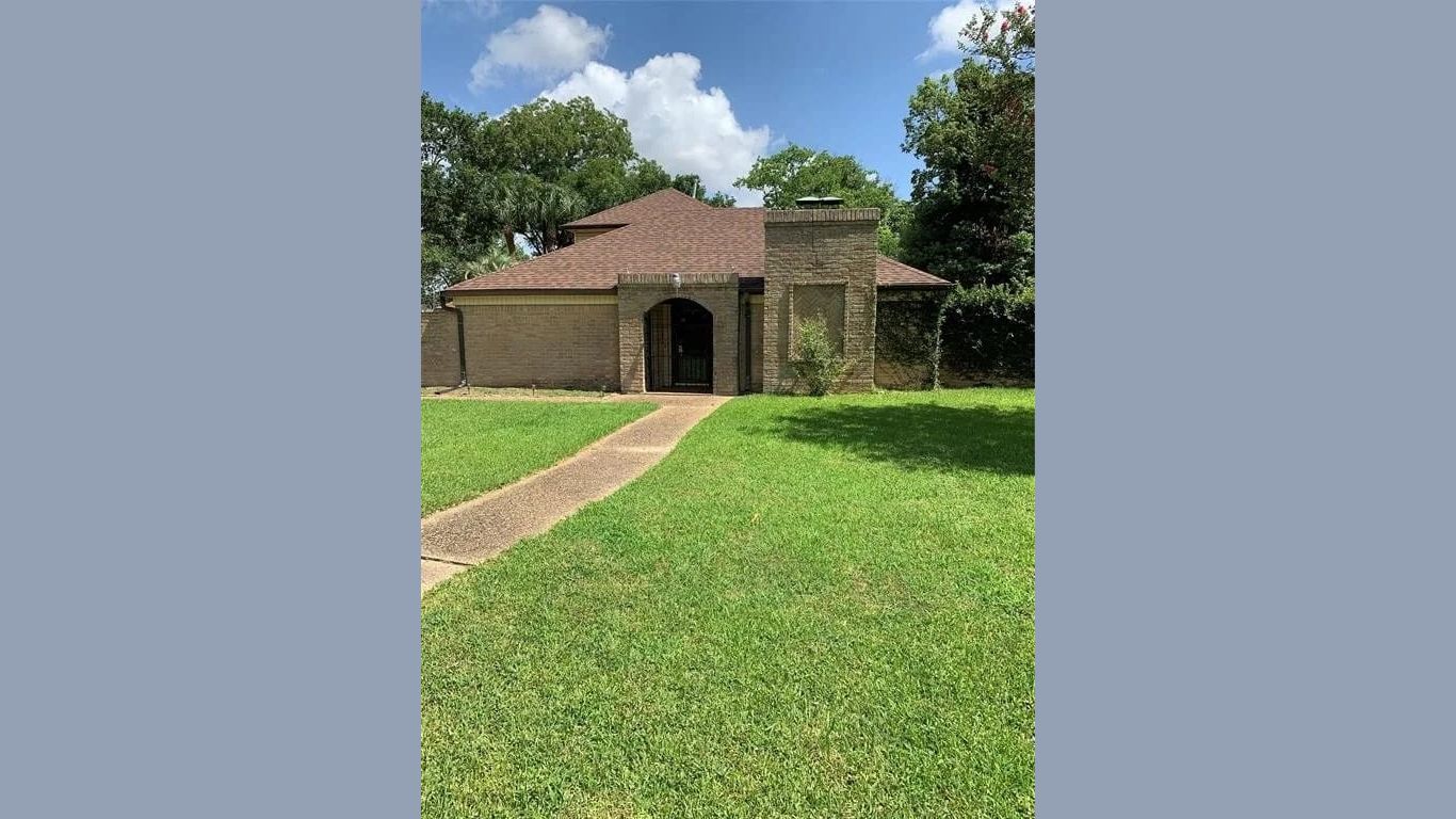 Houston 2-story, 4-bed 10714 Cypresswood Drive-idx