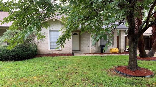 Houston 1-story, 2-bed 12610 Summer Mill Drive-idx