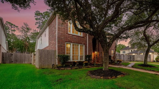 Houston 2-story, 5-bed 11506 Lakewood Place-idx