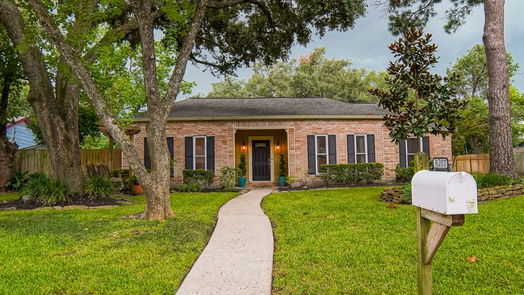 Houston 1-story, 4-bed 8207 Wimbledon Lane-idx