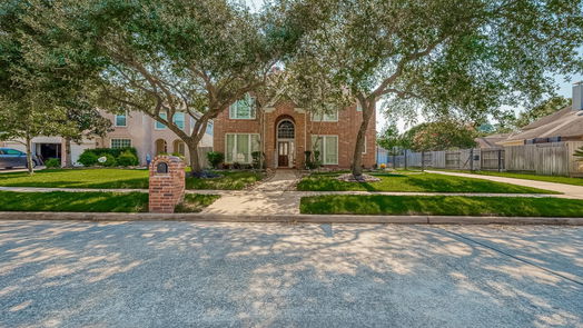 Houston 2-story, 5-bed 11506 Lakewood Place-idx