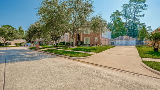 Houston 2-story, 5-bed 11506 Lakewood Place-idx