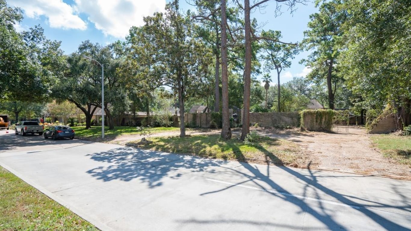 Houston null-story, null-bed 10519 Cypresswood Drive-idx