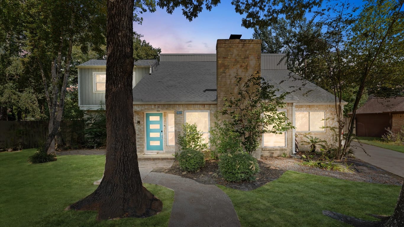 Houston 2-story, 4-bed 11602 Idlebrook Drive-idx