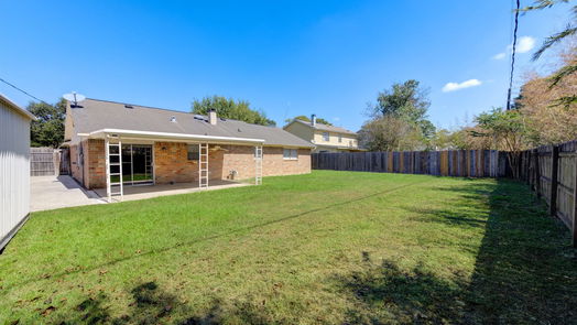 Houston 1-story, 3-bed 9811 Thistle Trail Drive-idx