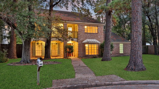 Houston 2-story, 4-bed 8102 Birchglen Lane-idx