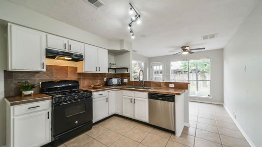 Houston 2-story, 3-bed 10346 Timberloch Drive-idx