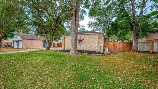 Houston null-story, 3-bed 14803 Spring Lake Drive-idx