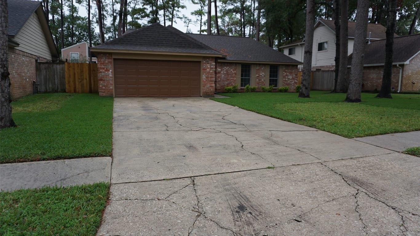 Houston null-story, 4-bed 11838 Stillwater Drive-idx