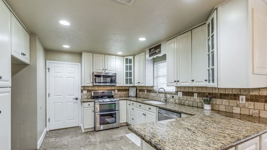 Houston 2-story, 4-bed 11702 Spring Villa Drive-idx