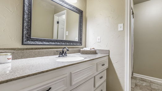 Houston 2-story, 4-bed 11702 Spring Villa Drive-idx