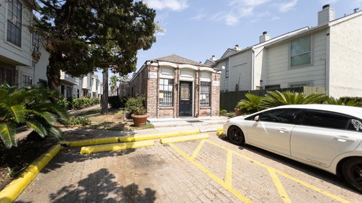 Houston 2-story, 3-bed 8707 Village Of Fondren Drive-idx