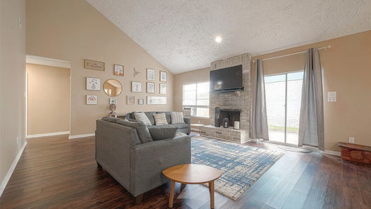 Houston 1-story, 3-bed 8302 Sandy Glen Lane-idx
