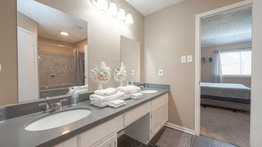 Houston 1-story, 3-bed 8302 Sandy Glen Lane-idx