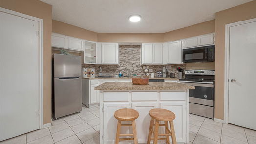 Houston 1-story, 3-bed 8302 Sandy Glen Lane-idx