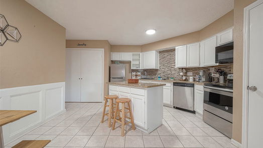 Houston 1-story, 3-bed 8302 Sandy Glen Lane-idx