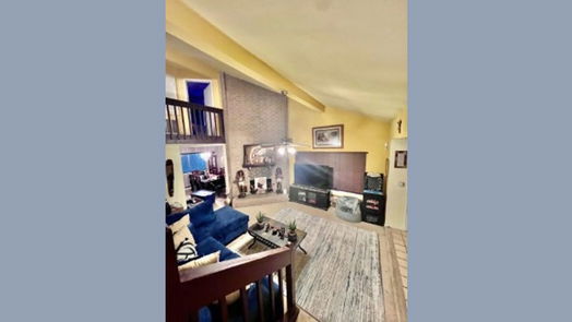 Houston 2-story, 3-bed 7902 Meadow Glen Drive-idx
