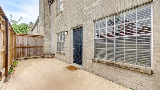 Houston 2-story, 2-bed 8245 Creekbend Drive-idx