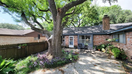 Houston 1-story, 3-bed 7619 Burning Hills Drive-idx