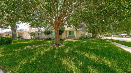 Houston 1-story, 4-bed 7635 Braesglen Drive-idx