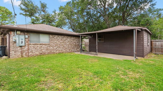 Houston 1-story, 3-bed 15403 Poolview Street-idx