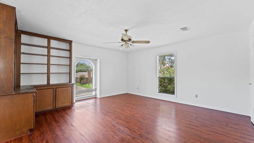 Houston 2-story, 4-bed 10715 Braes Bayou Drive-idx