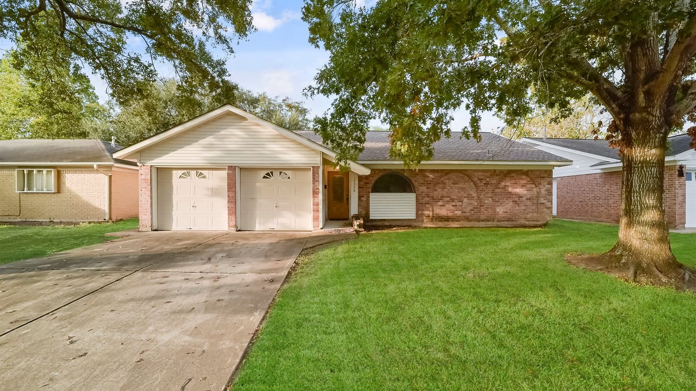 Houston null-story, 4-bed 15326 E Hutchinson Circle-idx