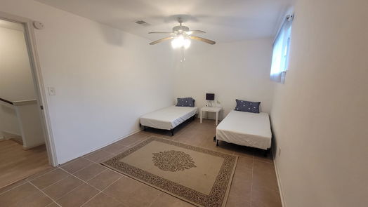 Houston null-story, 6-bed 12011 Sharpcrest Street-idx