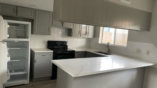 Houston 2-story, 2-bed 11537 Beechnut Street-idx