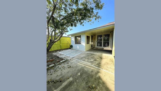 Houston 1-story, 3-bed 12255 Sharpview Drive-idx