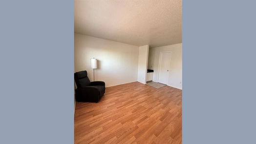 Houston 1-story, 2-bed 8405 Wilcrest Drive 1606-idx