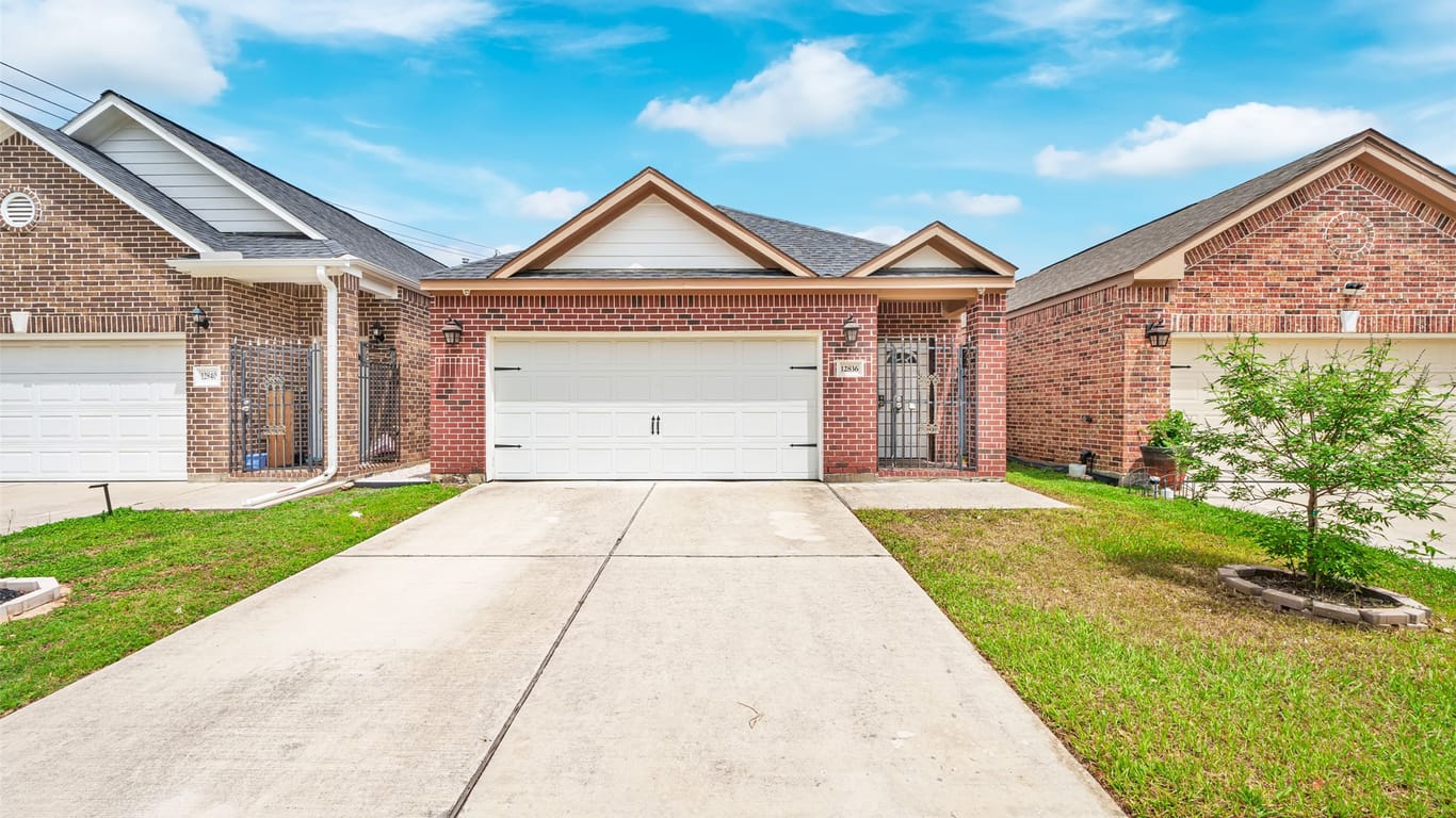 Houston 1-story, 4-bed 12836 Newbrook Drive-idx