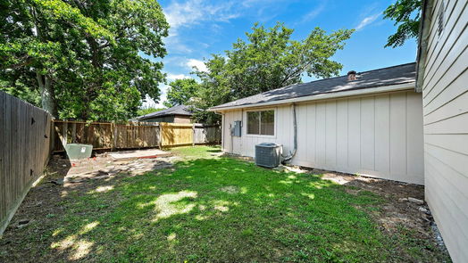 Houston 1-story, 3-bed 13019 Carvel Lane-idx