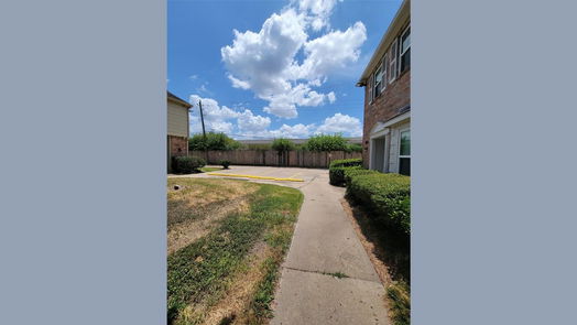 Houston 2-story, 4-bed 11147 Village Bend Lane 1147-idx