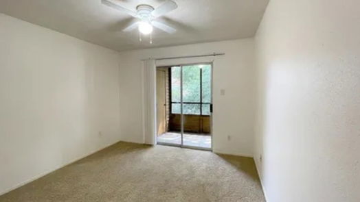 Houston 1-story, 2-bed 10555 Turtlewood Court 2303-idx