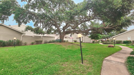 Houston 2-story, 2-bed 7104 Brendam Lane-idx