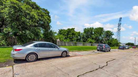 Houston 2-story, 2-bed 11475 Beechnut Street-idx