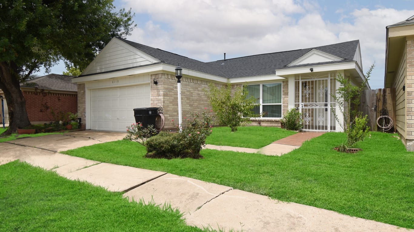 Houston 1-story, 3-bed 6110 Gladewell Drive-idx